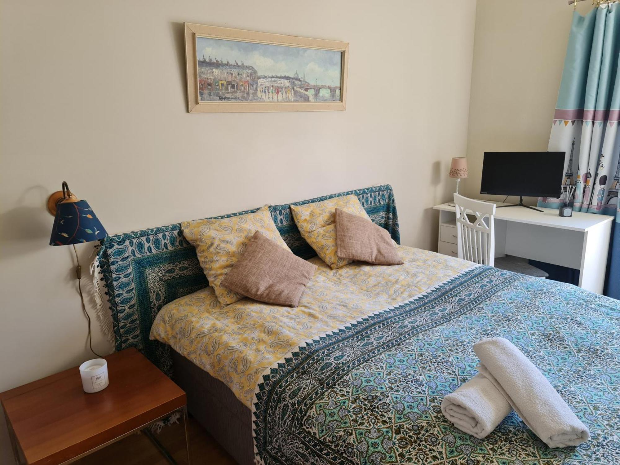 Huoneisto Cozy Retreat At The Heart Of *