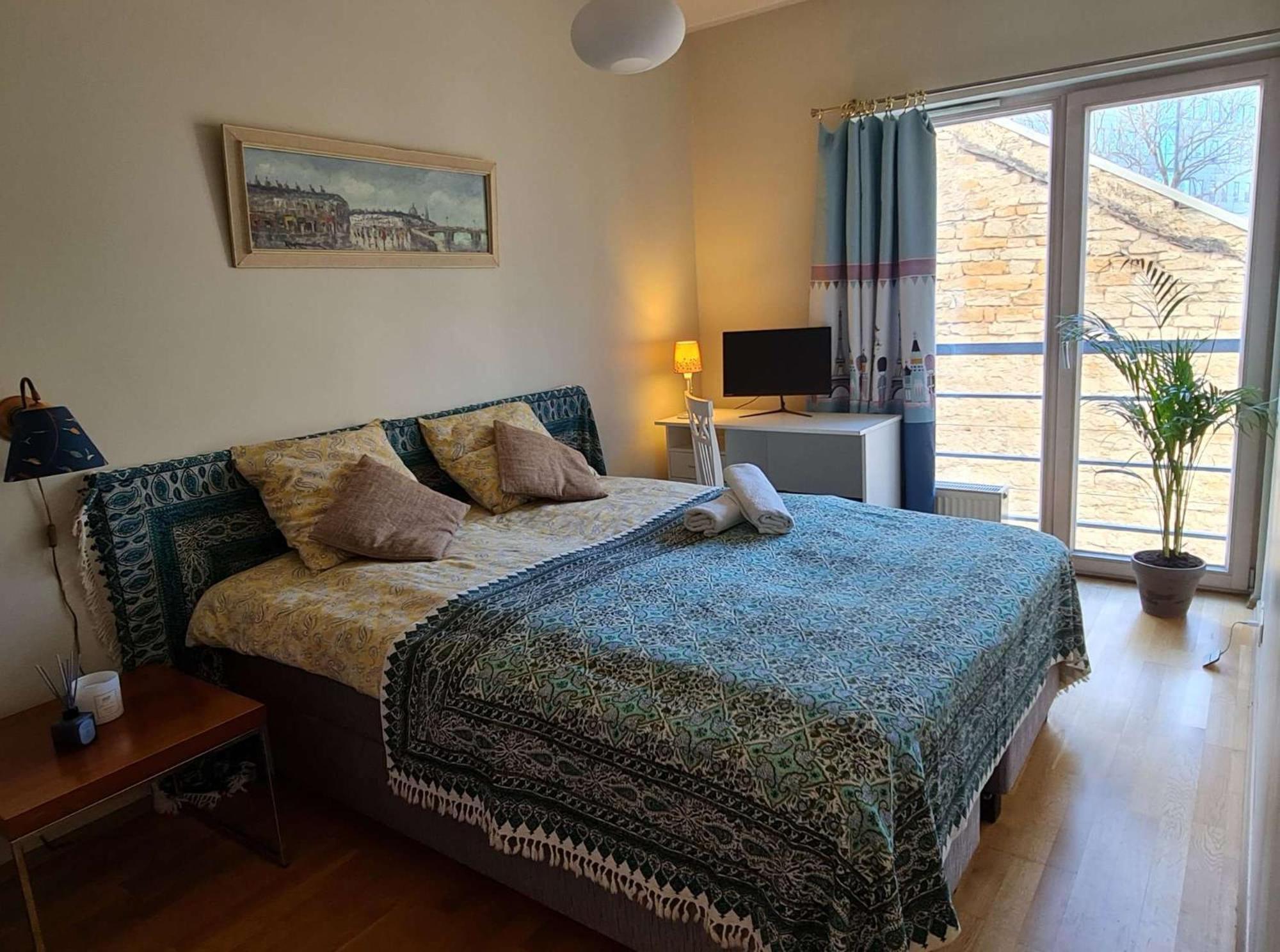 Huoneisto Cozy Retreat At The Heart Of